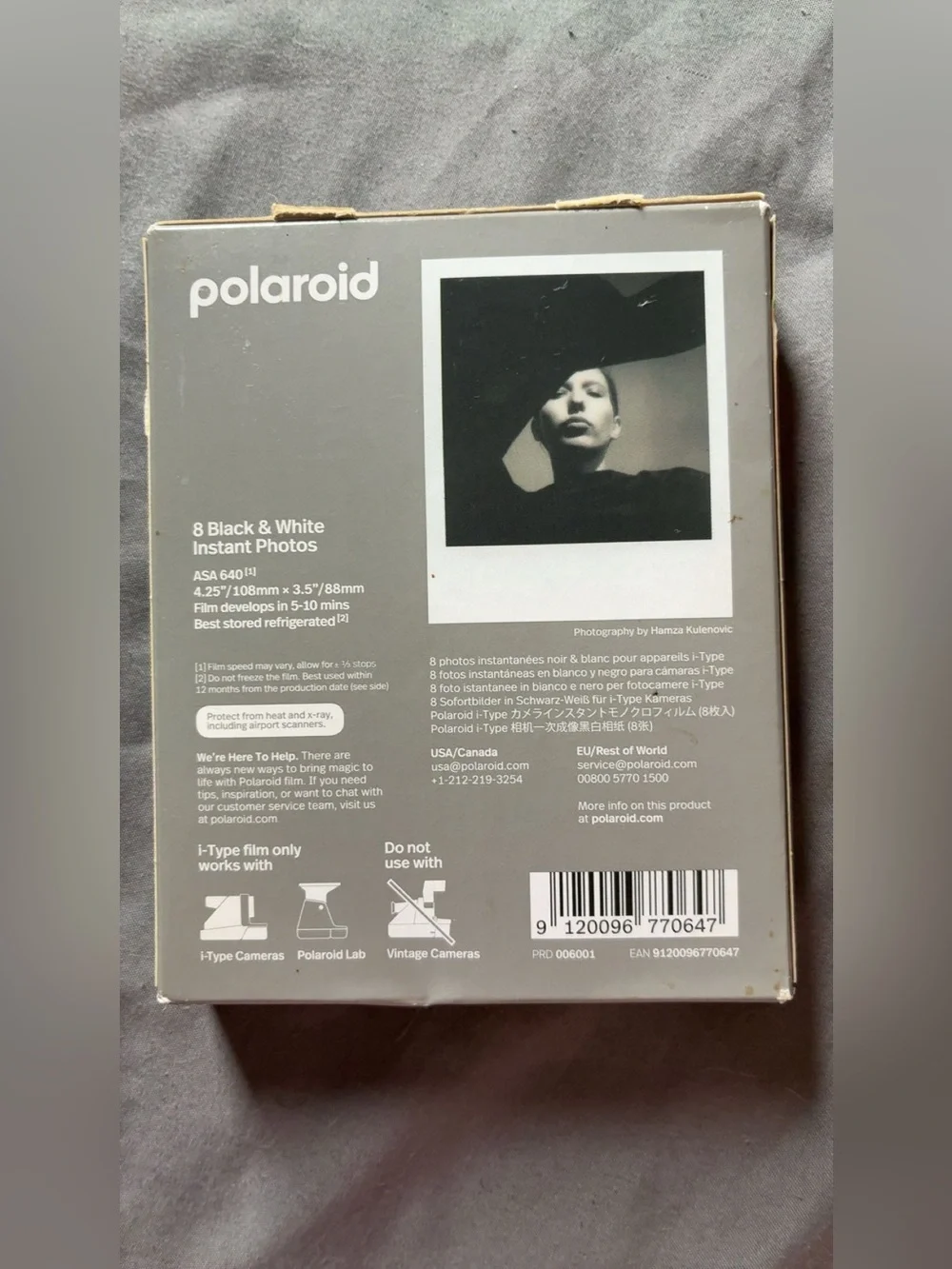 Polaroid instant black