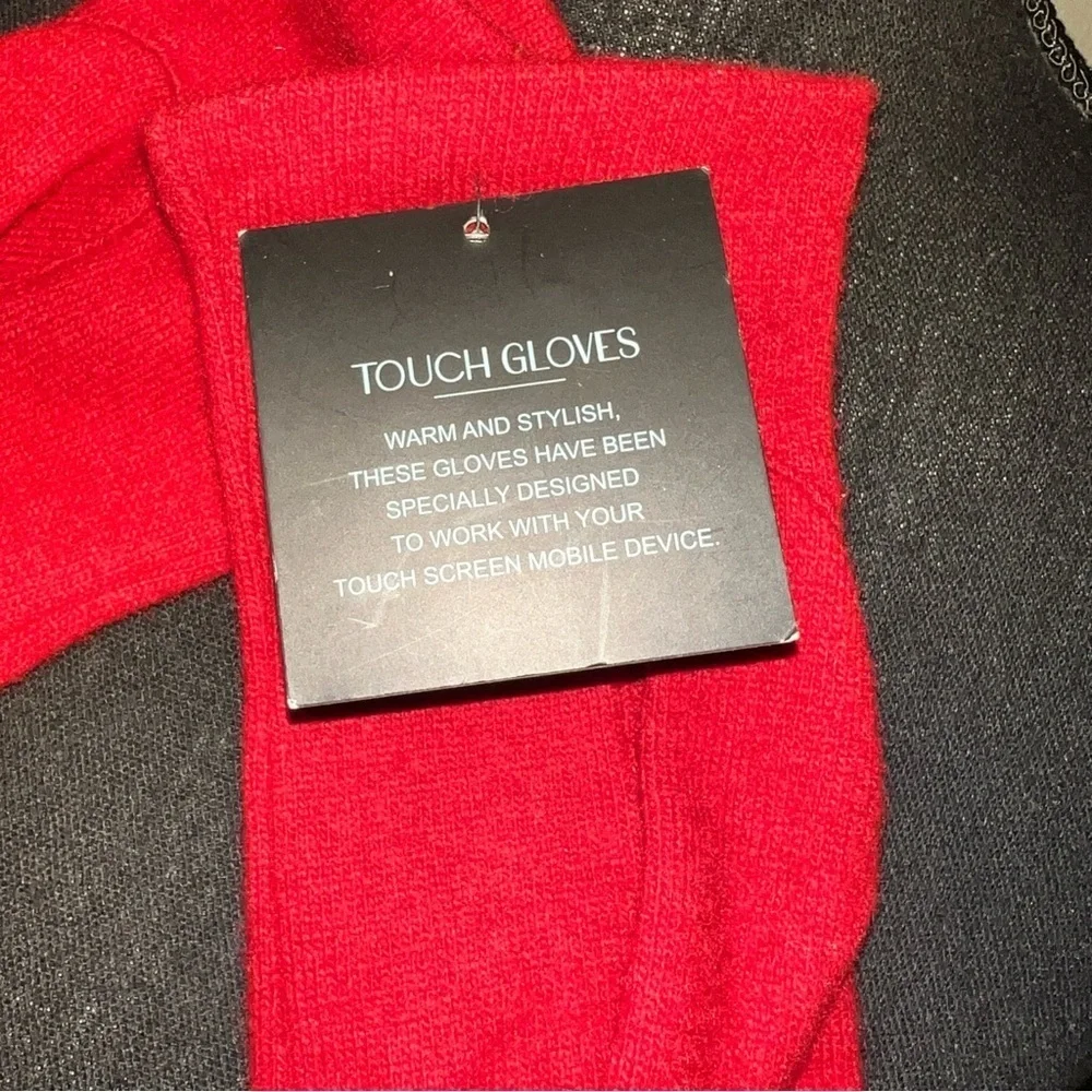 Cynthia Rowley New York Women’s Fire Engine Red Touch Gloves NWT Size Medium