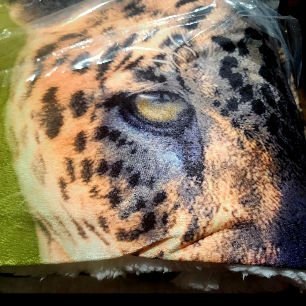 New Leopard Sherpa Throw