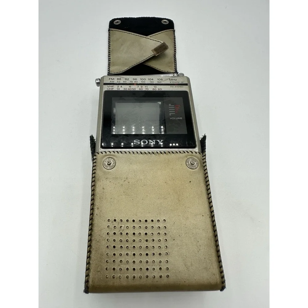 Sony Watchman FD-30A Portable TV AM/FM Stereo Radio Vintage Japan w/ Case Giants