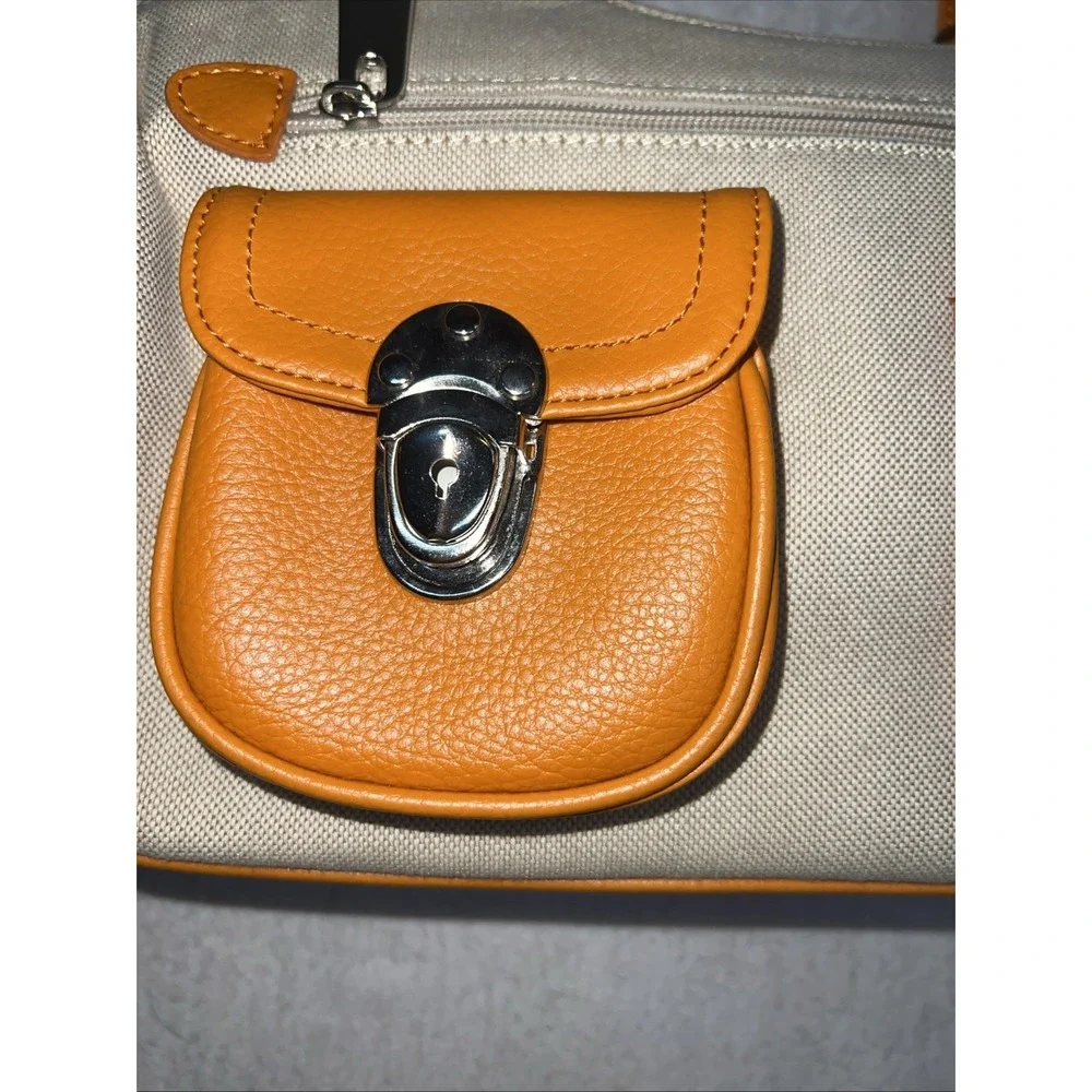 The Unbranded Brand zipper hobo