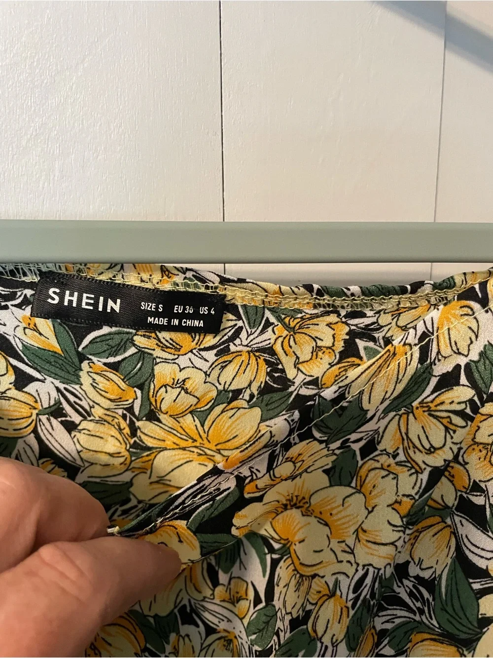 H&M off looks