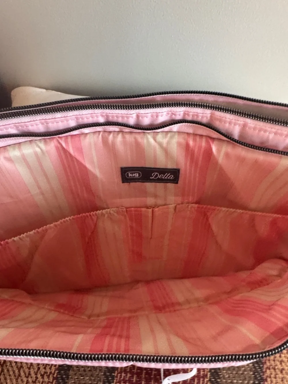 lug bubble pink