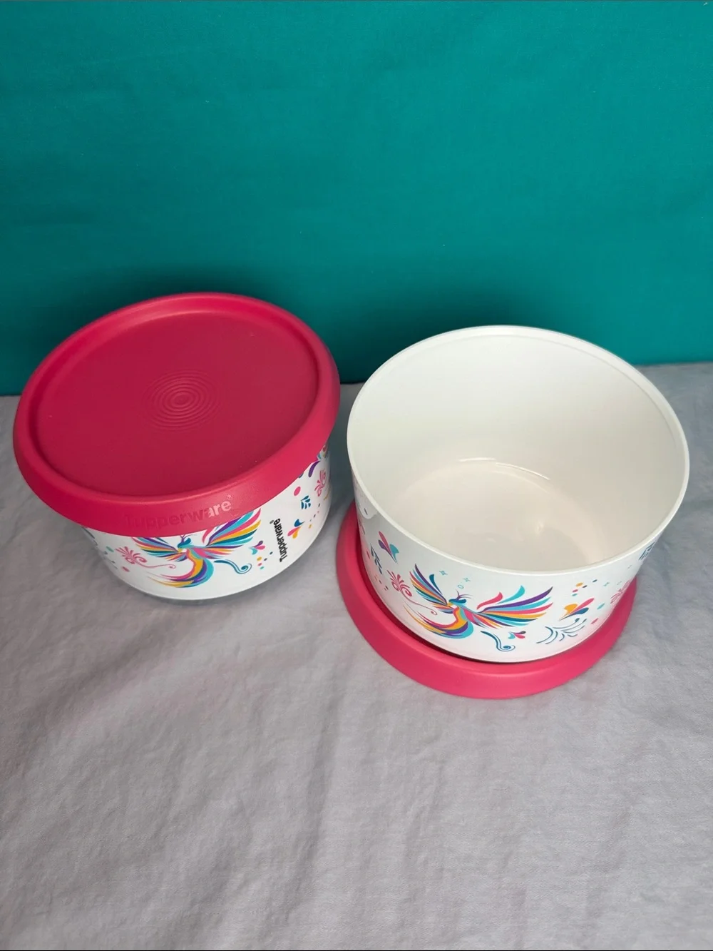Tupperware set one