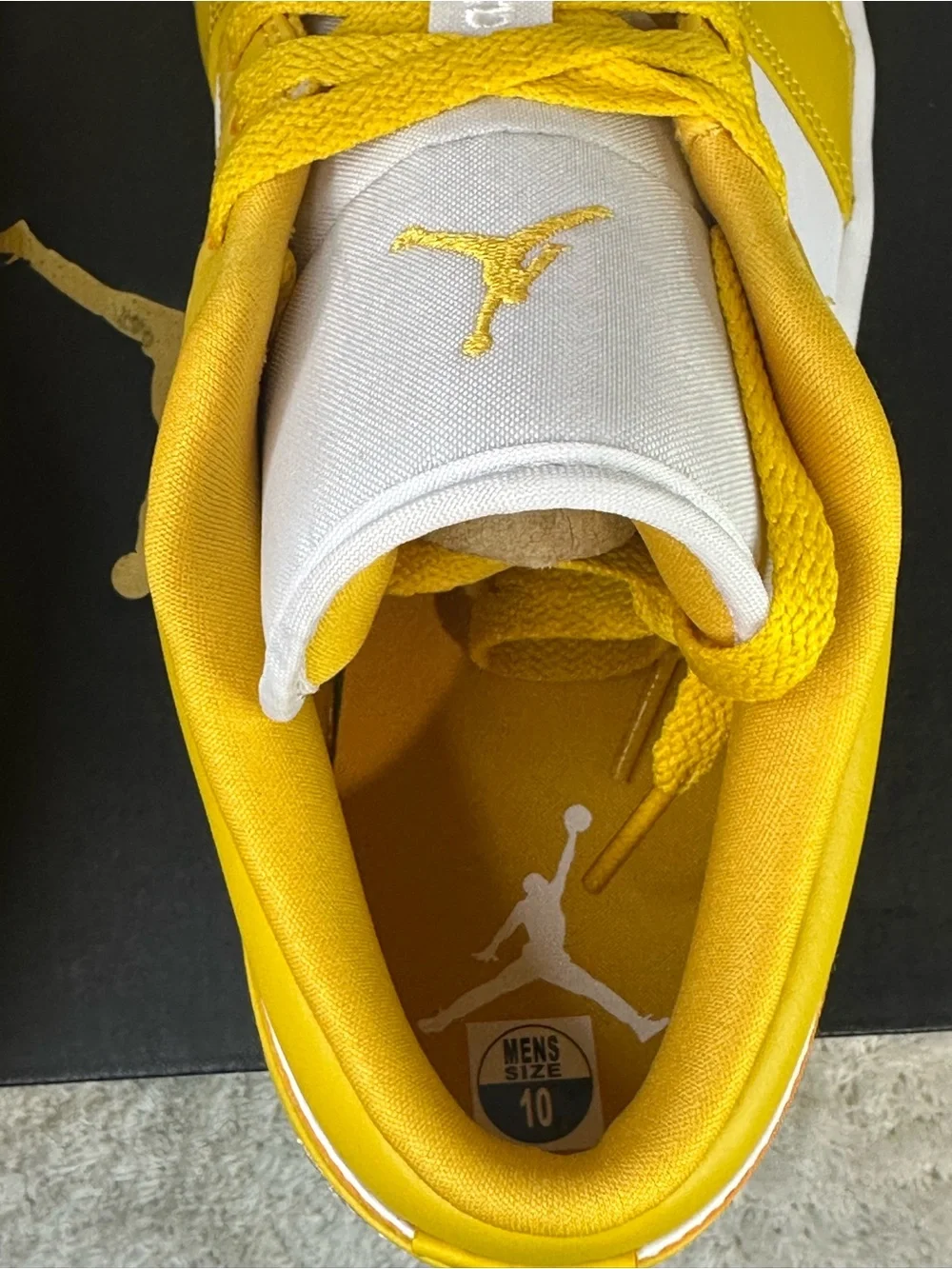 Air Jordan 1 Low