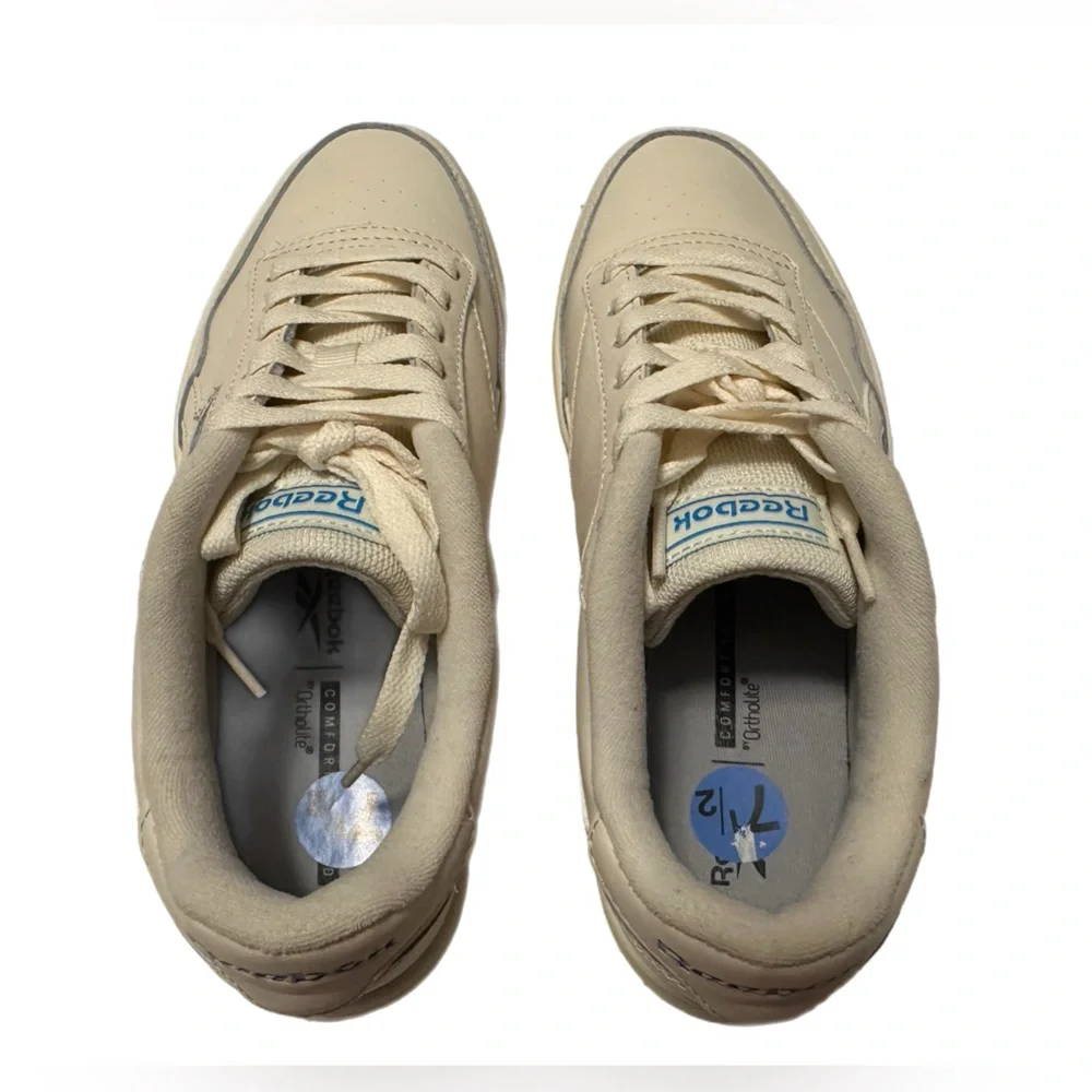 Reebok‎ sneakers