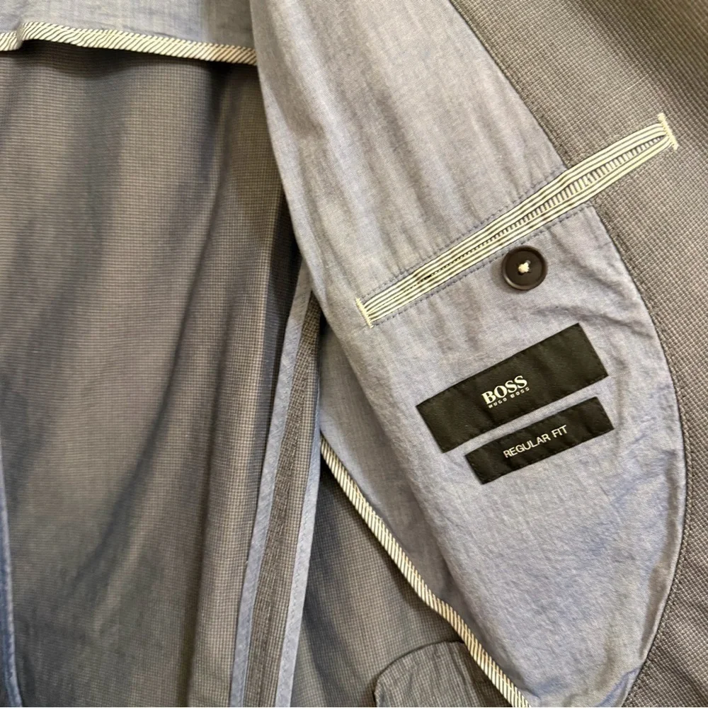Boss elegant gray