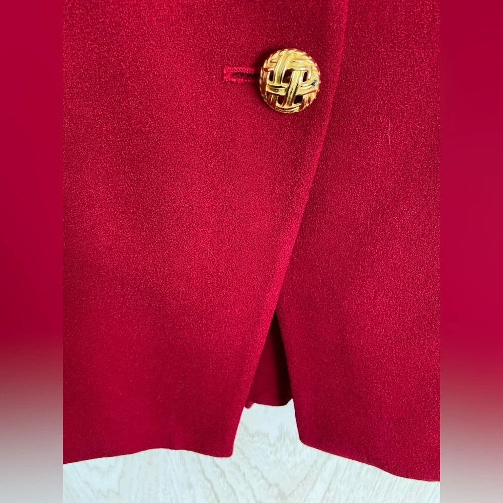 CHRISTIAN DIOR Vintage Pure Red Full Suit w/Pleat Skirt Gold Buttons sz 12