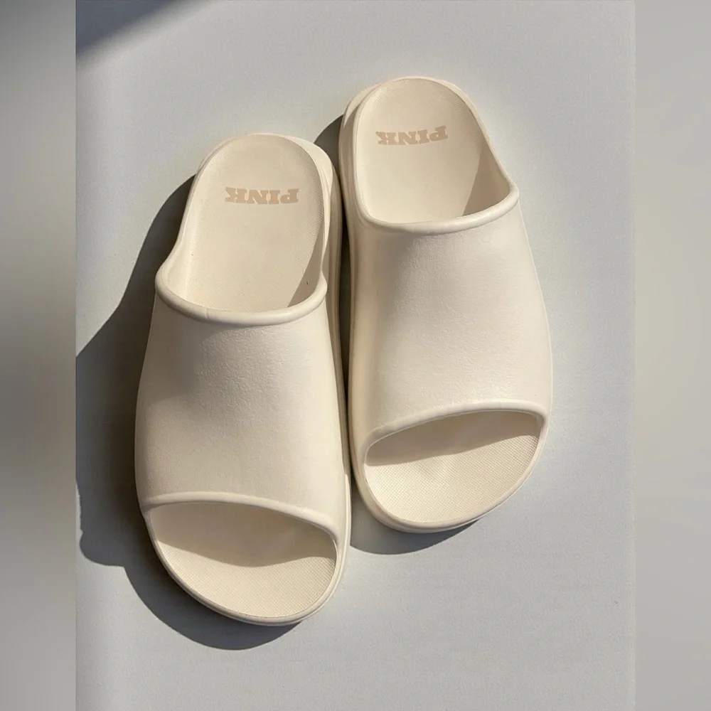 PINK Victoria’s Secret White Platform Slides Sandals Size 7–8 (Fits 7)
