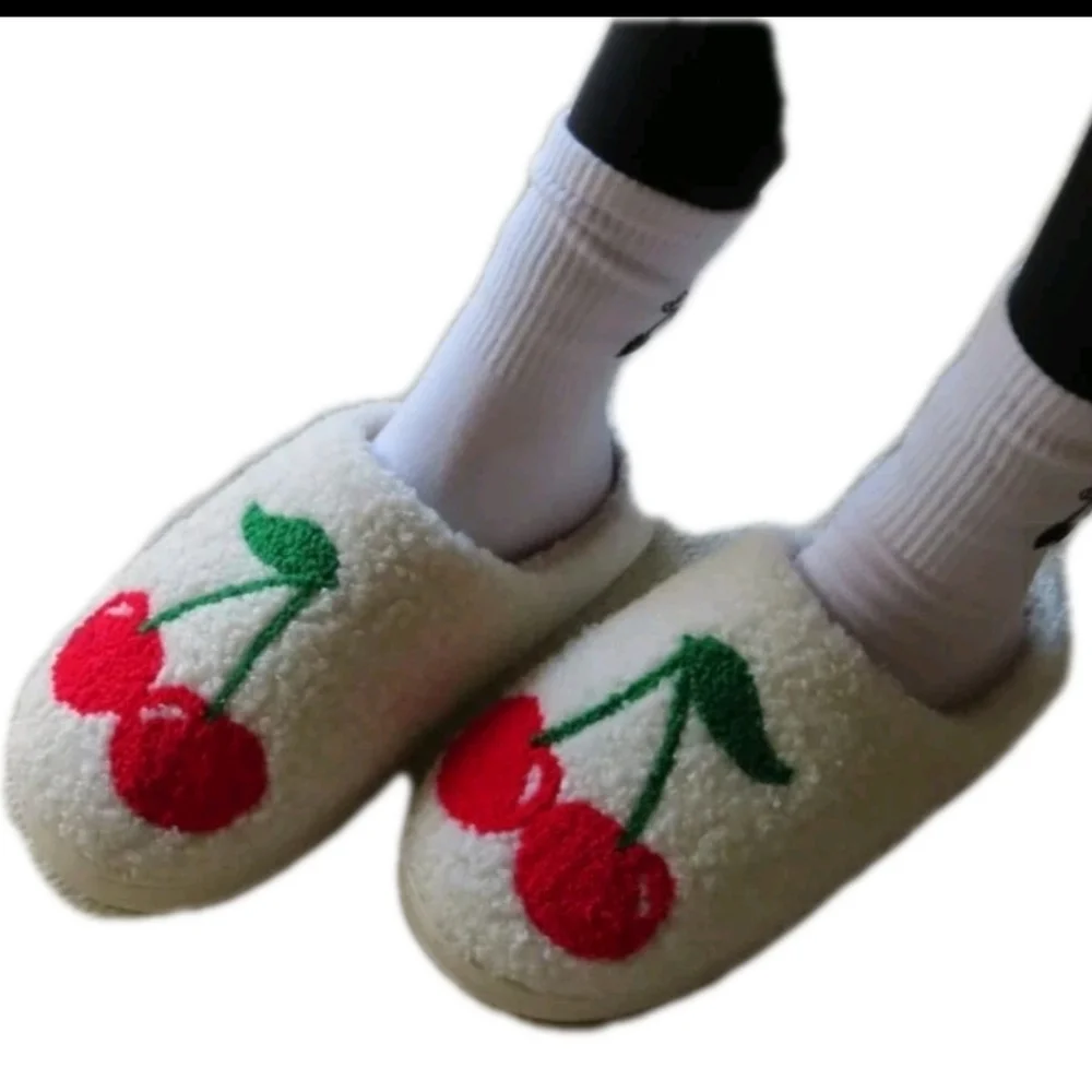 S + R Kids red cherries
