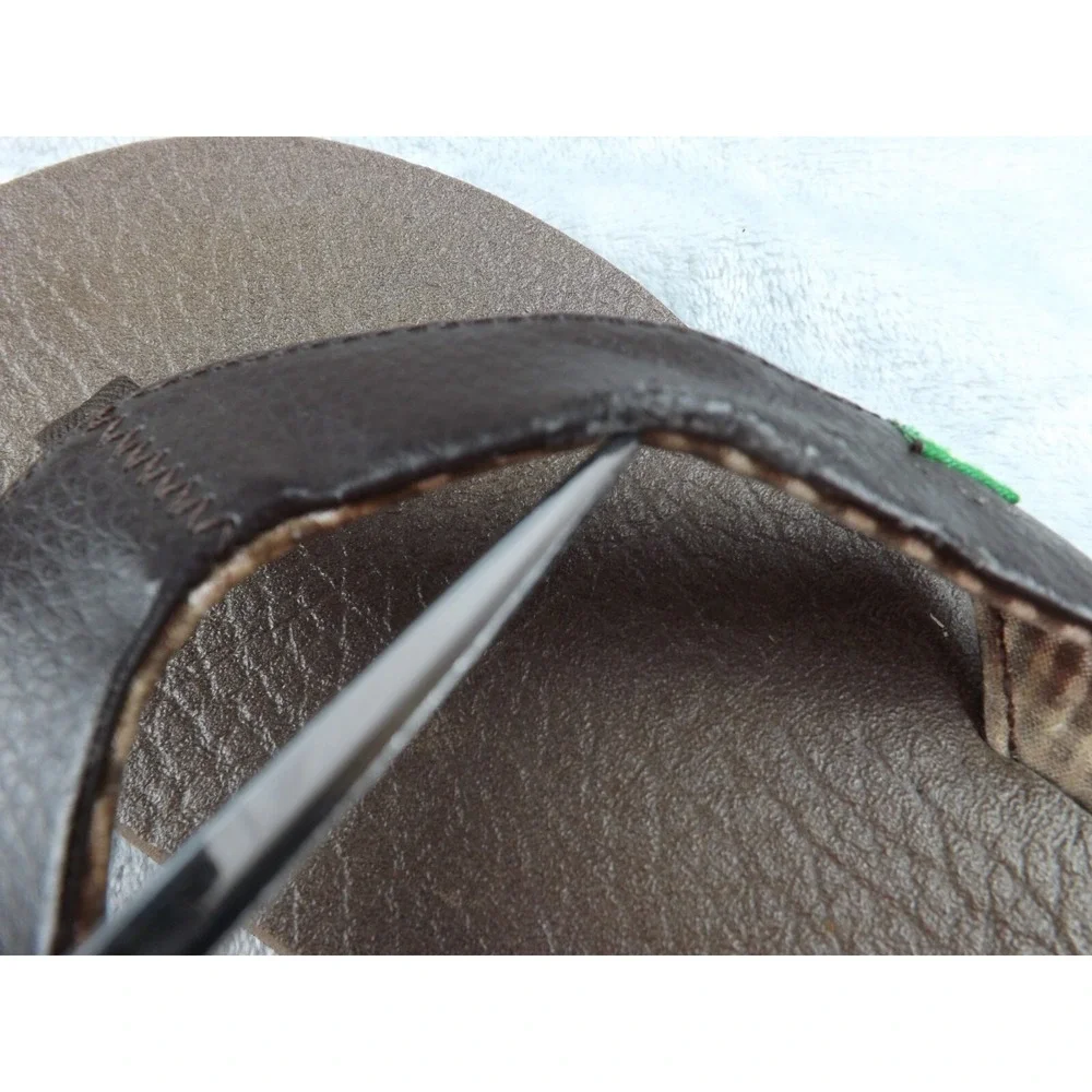 Sanuk flip flops