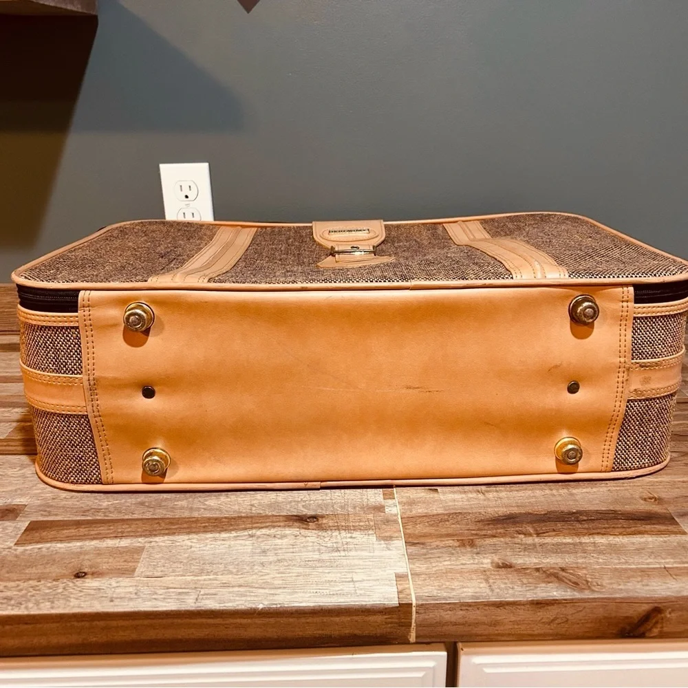 Vintage Fifth Avenue Tweed Hard-Sided Suitcase Tan Leather Trim