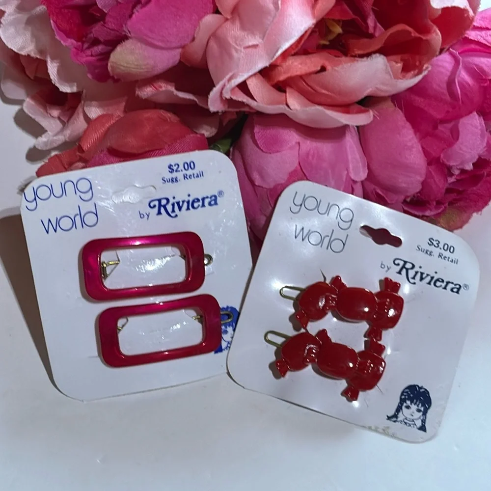 Young World Barrettes Set of Two new old Stock 1980s Girls Plastic Barrettes