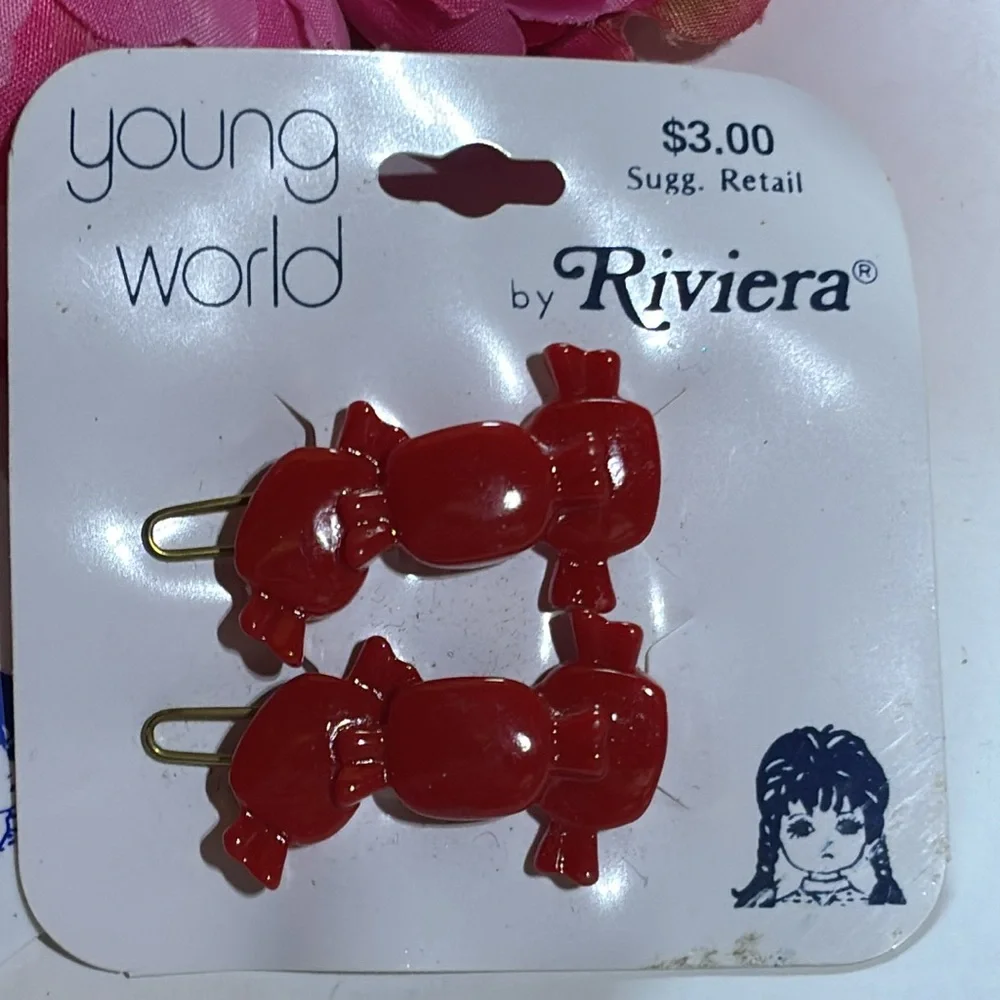 YOUNG WORLD close up