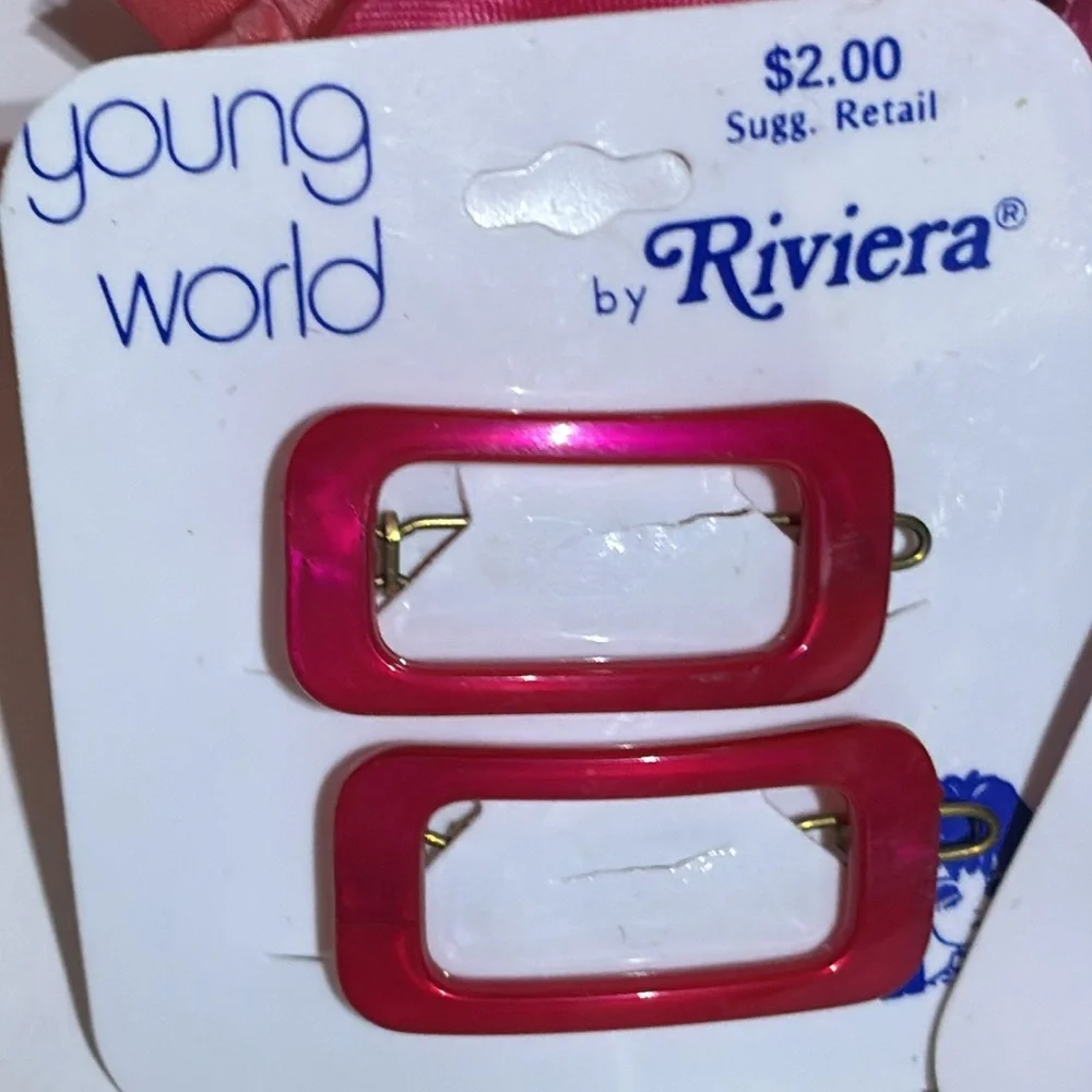 YOUNG WORLD close up