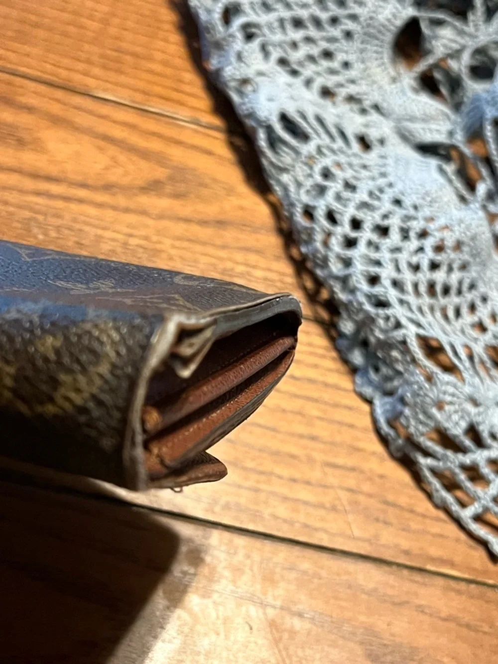 Louis Vuitton classic louis