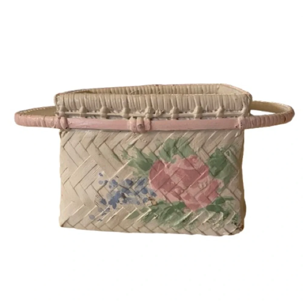 Vintage Set 2 White Wicker Baskets Hand Painted Sturdy Shabby Chic Cottagecore