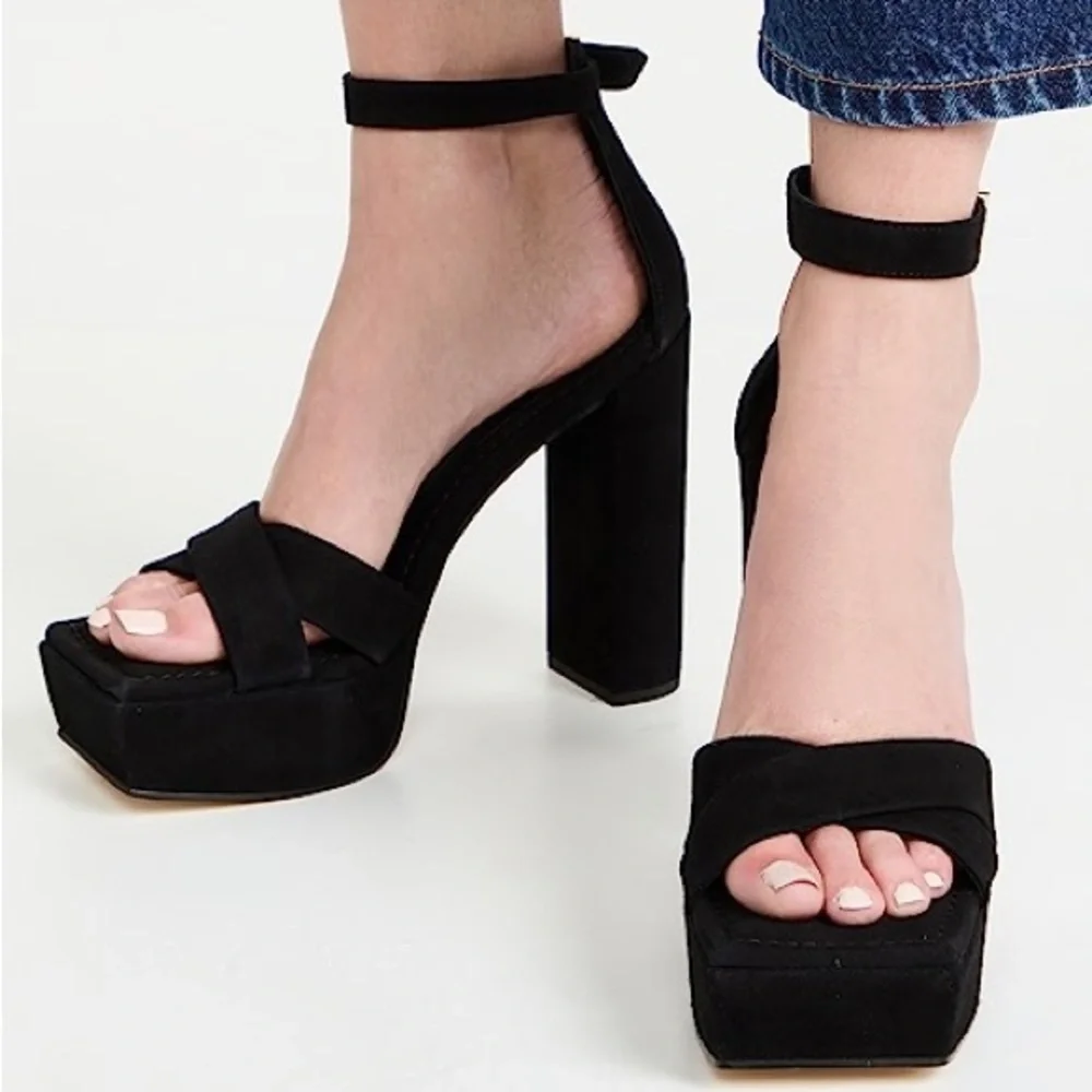 Good American Description Square Toe Platform Heel Sandals