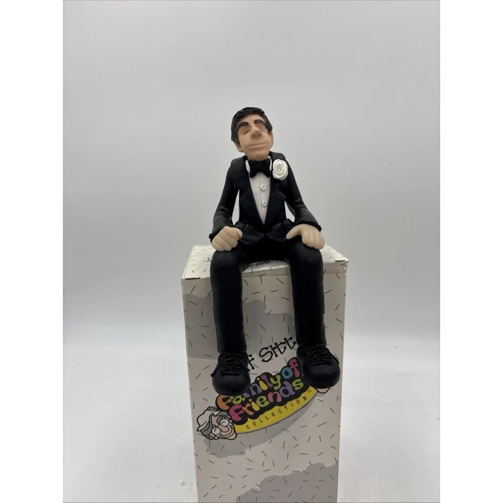 Christhomas Corp shelf sitters