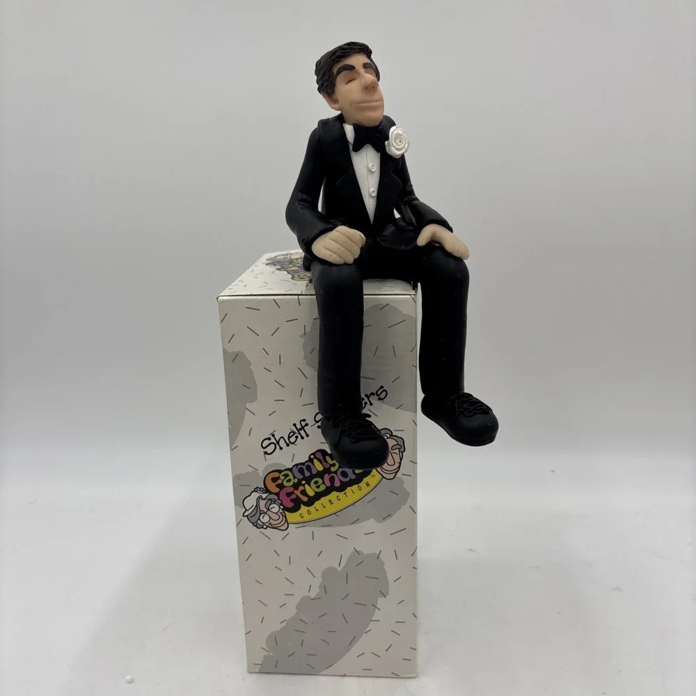 Christhomas Corp shelf sitters