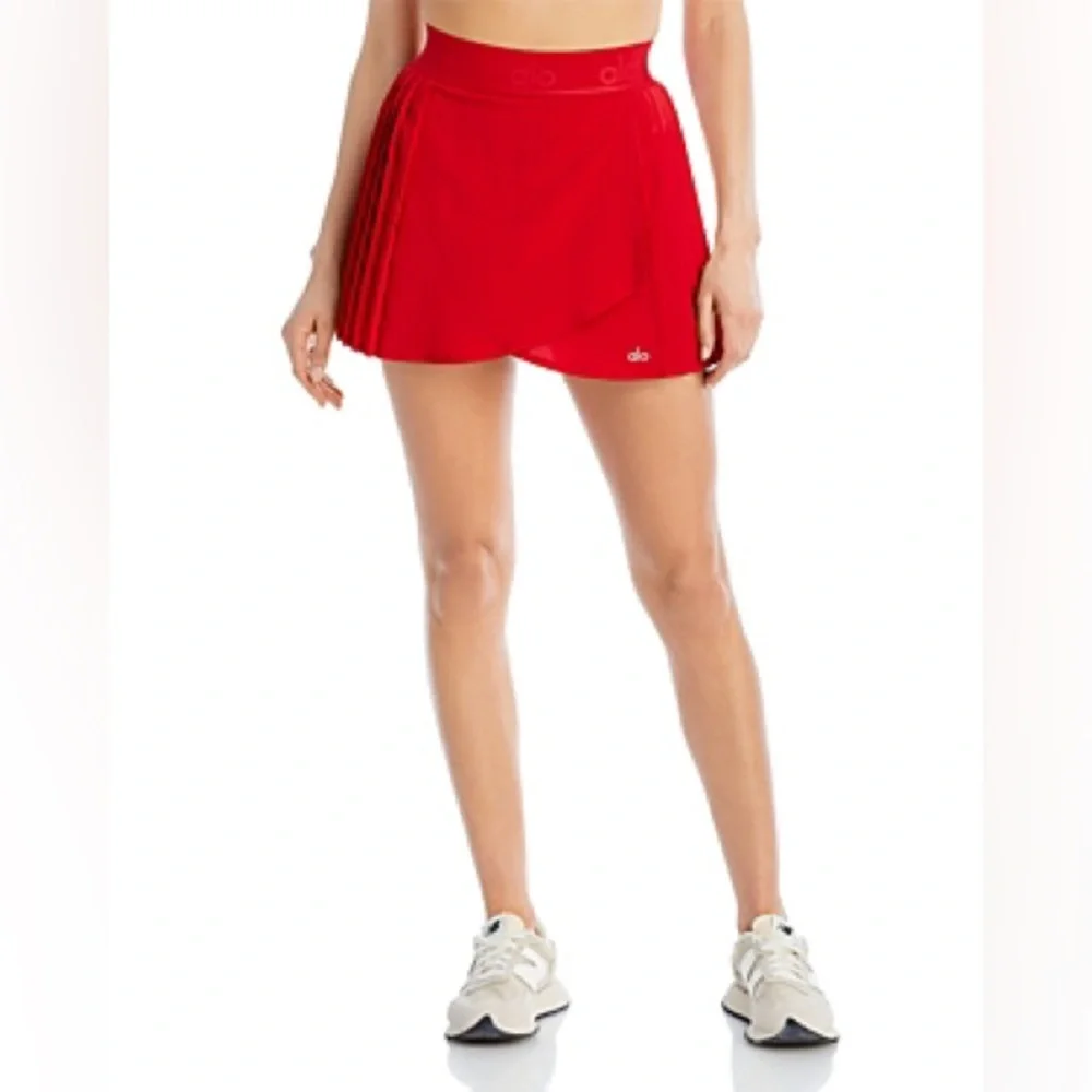 ALO Yoga bright red