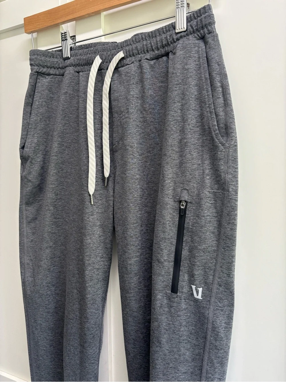 Vuori Sunday Performance Jogger Men’s XS Heather Gray Drawstring Athletic Pant
