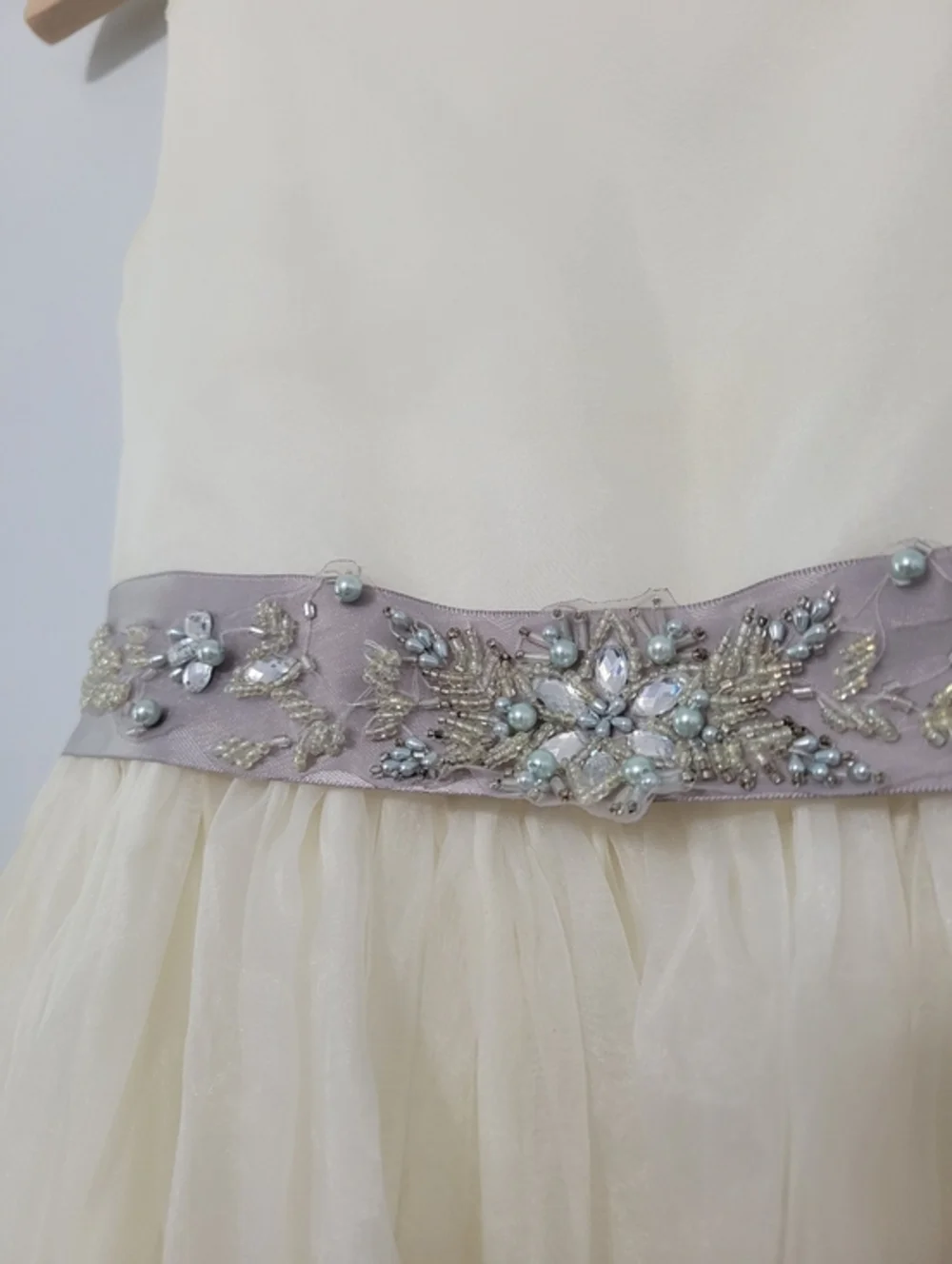 Sweet Beginnings‎ Flower Girl Dress Size 8 Ivory Off White w/ Gray Sash