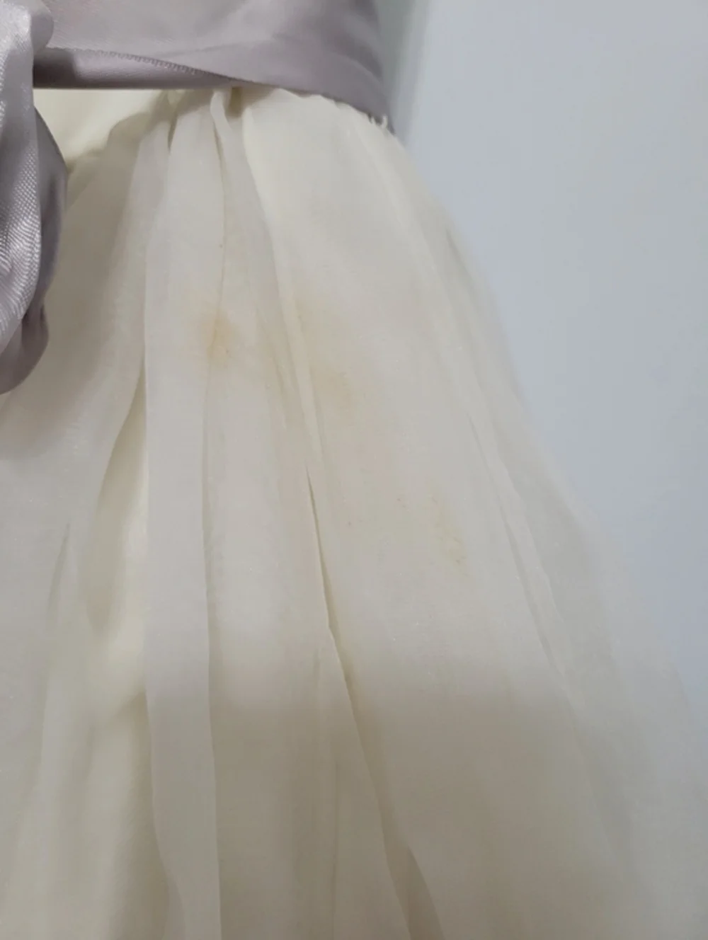 Sweet Beginnings‎ Flower Girl Dress Size 8 Ivory Off White w/ Gray Sash