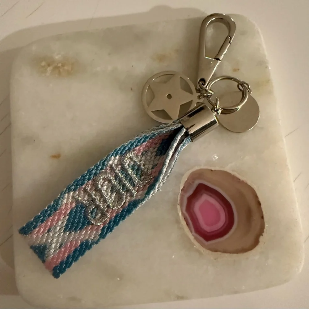Dior logo product tags