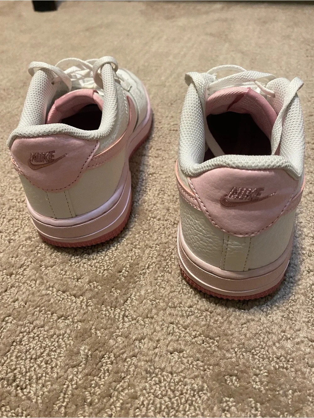 {Nike} Air Force 1 Low White Pink Foam ~ Size 3Y / EUR 35