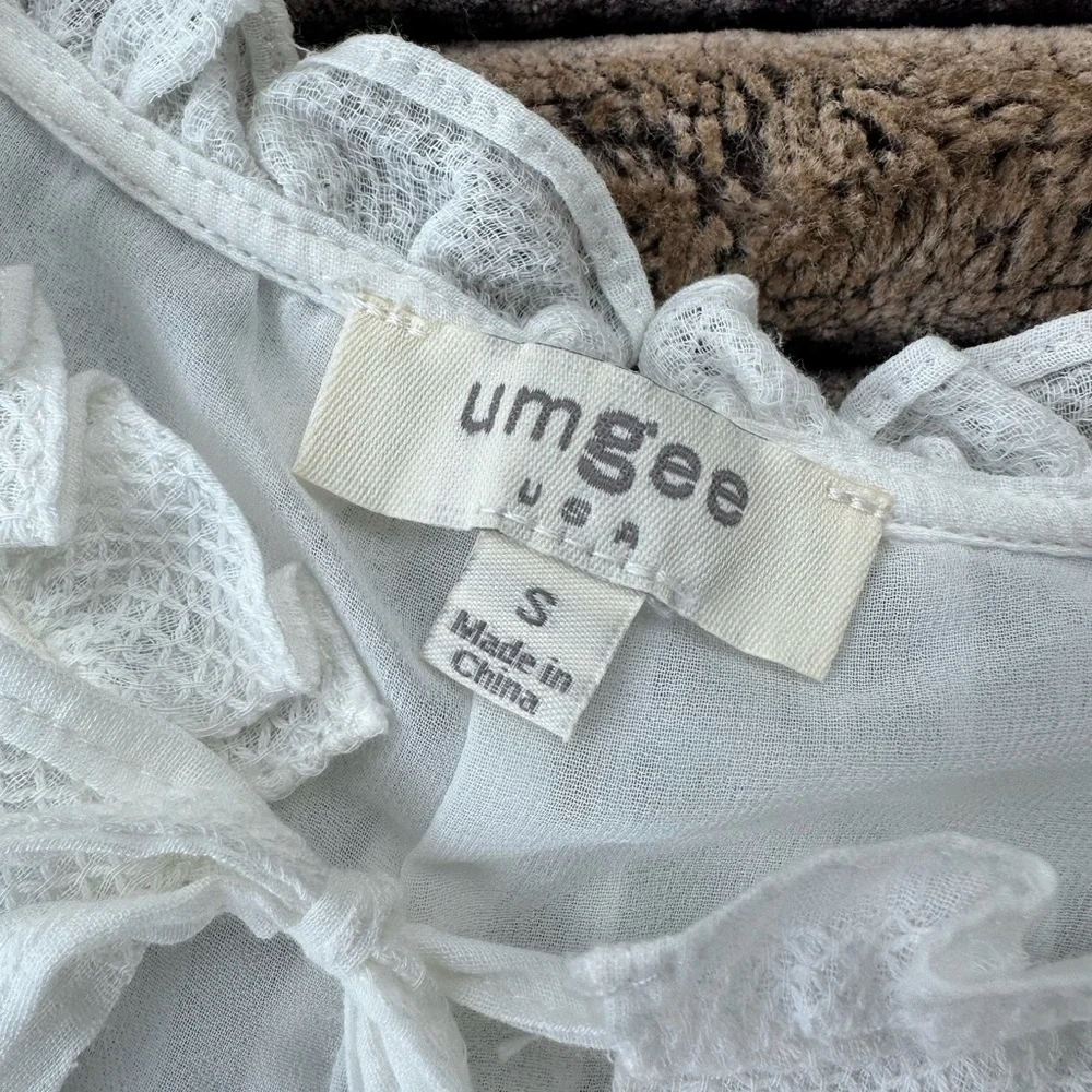 Umgee White Ruffle Sleeve Textured Blouse