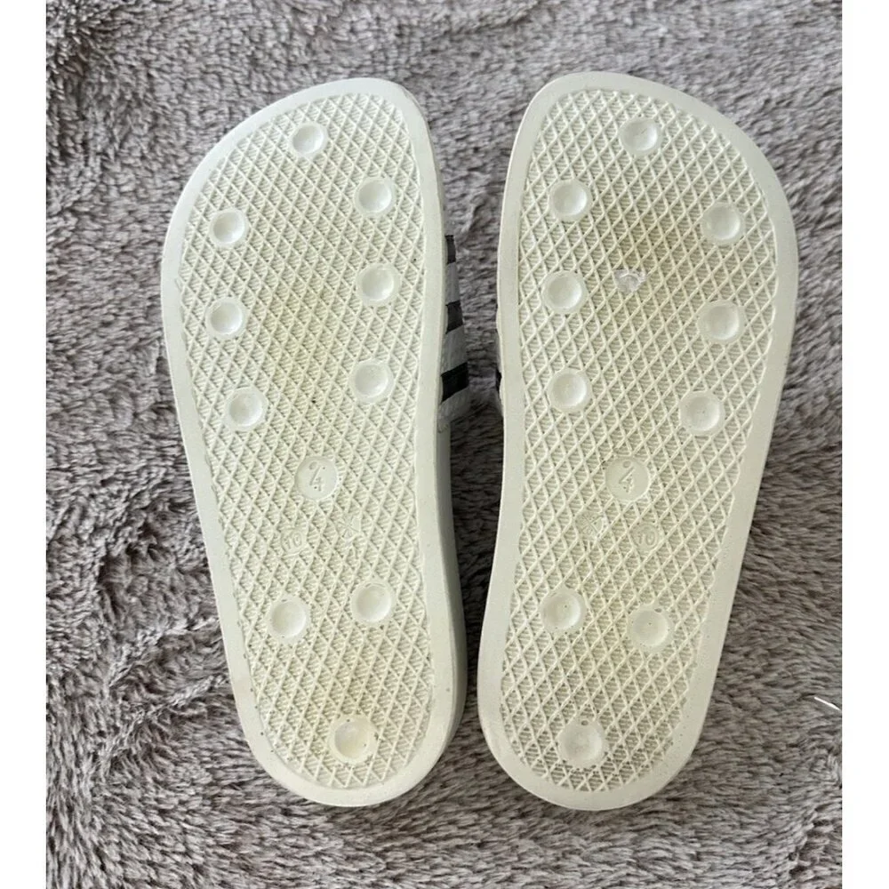 Adidas Adilette Mens Sport Sandals Slides Flip Flops Size 4 White Black 280648