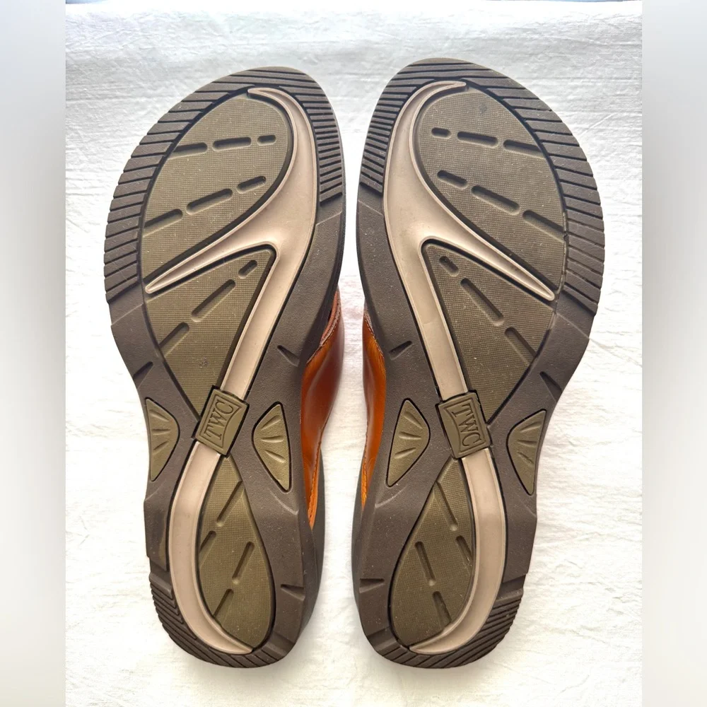Abeo gently worn