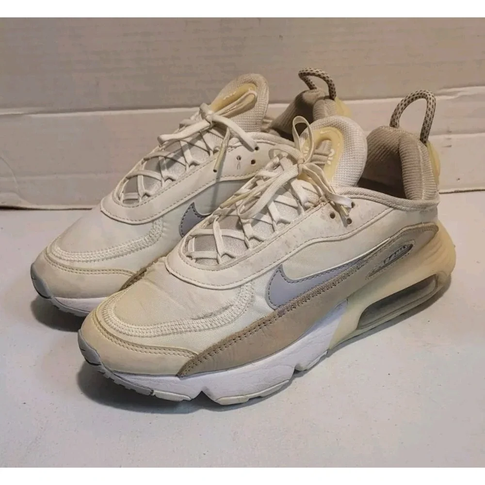 Nike Air Max 2090 Women's Shoes Size 7 (DA8702-100) White Tan