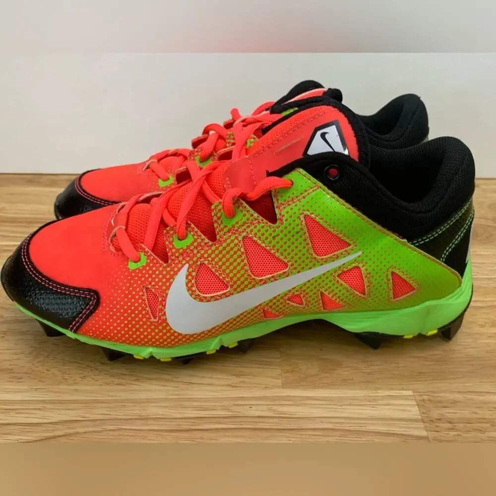 NEW Nike 6 Youth Kids‎ Pink Green Soccer Cleats