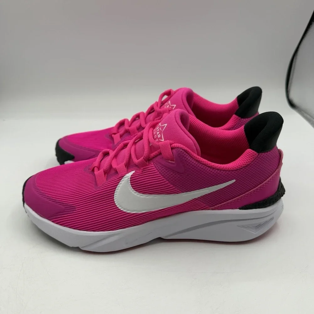 Nike star runner