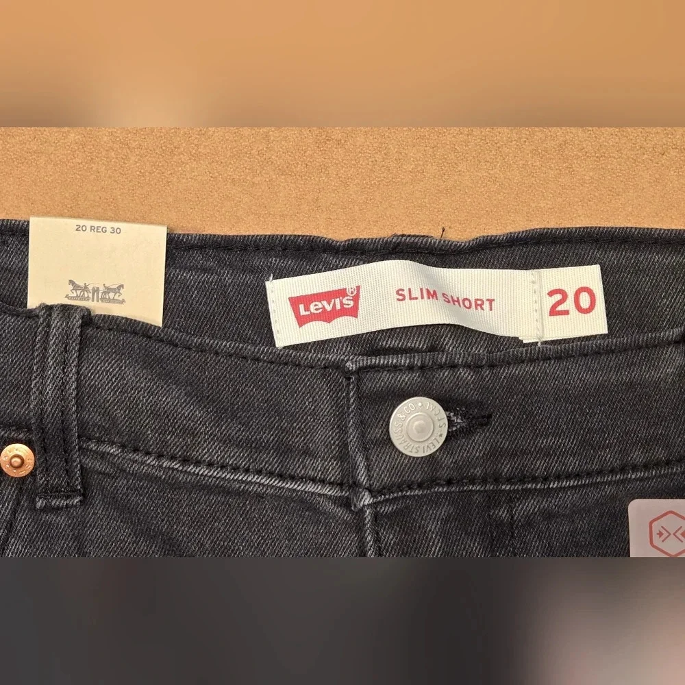 Levis jwt size