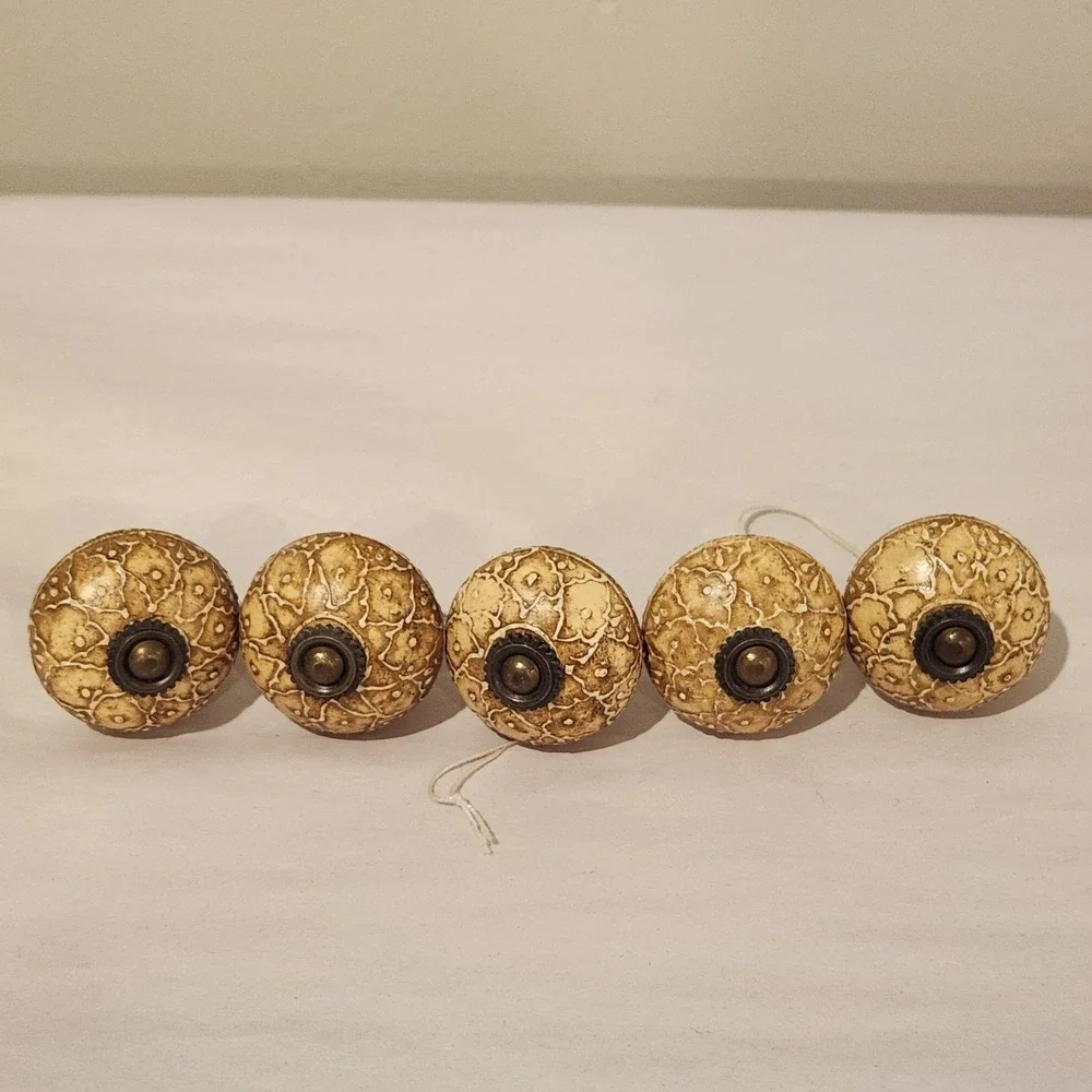 ANTIQUE DRAWER PULL CABINET KNOBS DISTRESSED FLORAL PAISLEY