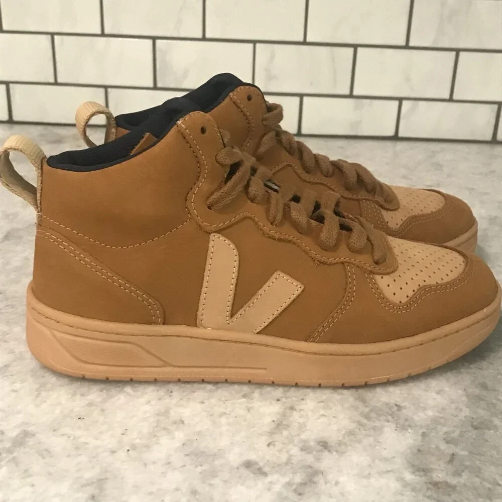 Veja excellent conditiion