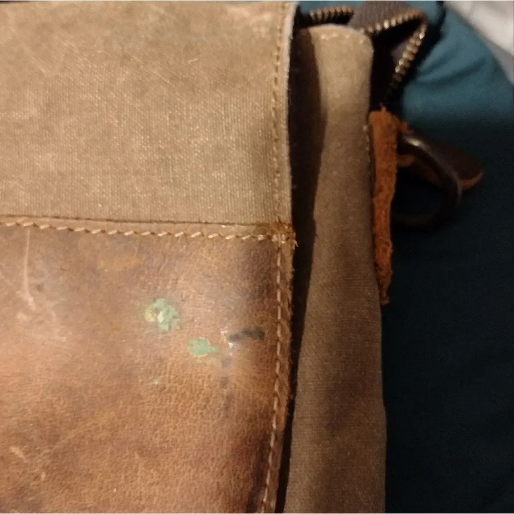 Manificent leather canvas