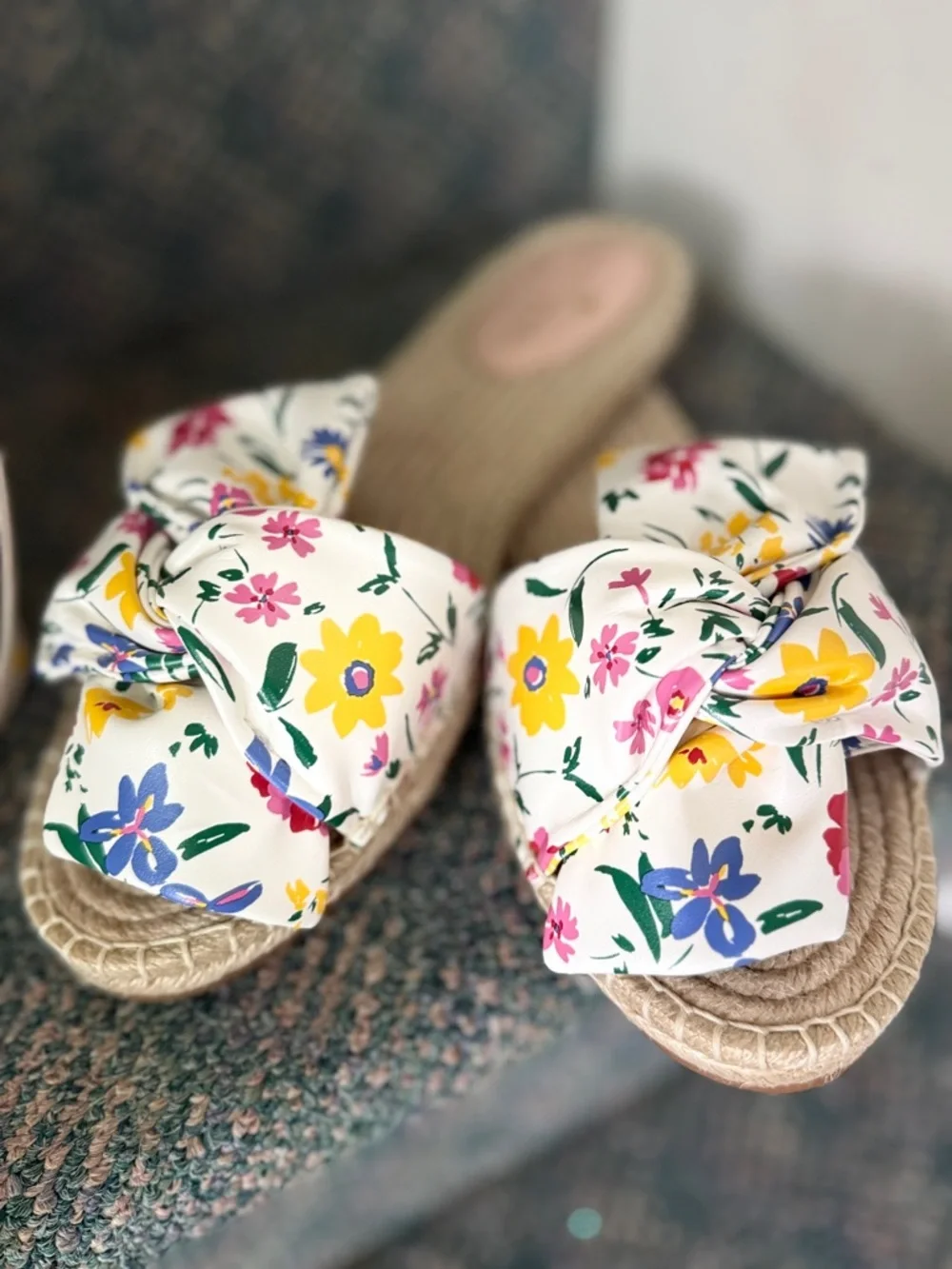 Kate Spade White Floral Crossbody & Matching Slide Sandals 8.5 Mother’s‎ Day