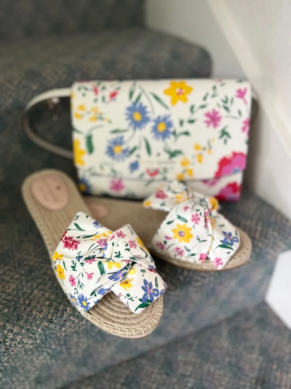Kate Spade White Floral Crossbody & Matching Slide Sandals 8.5 Mother’s‎ Day
