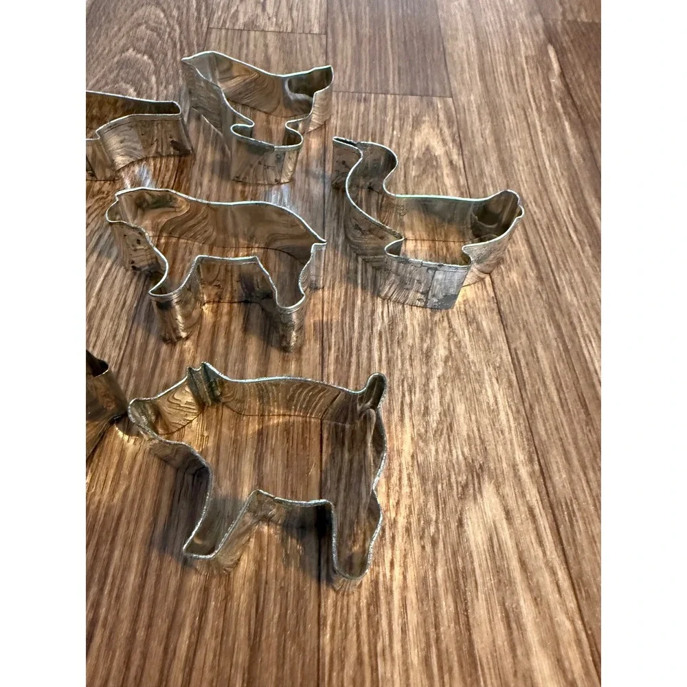 Barnyard Cooky Cutters vintage barnyard