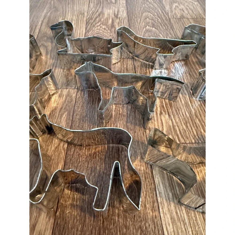 Barnyard Cooky Cutters vintage barnyard