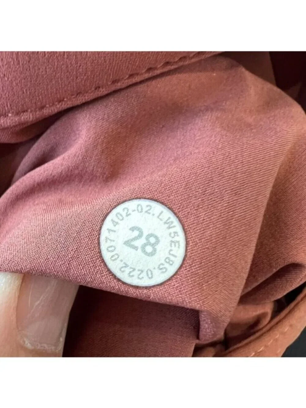 lululemon athletica measurements please inseam