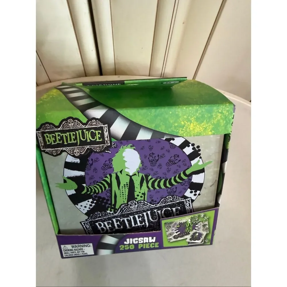 Paladone Beetlejuice 2024 Jigsaw Puzzle 250 Pc with Storage Tin Container NWOT
