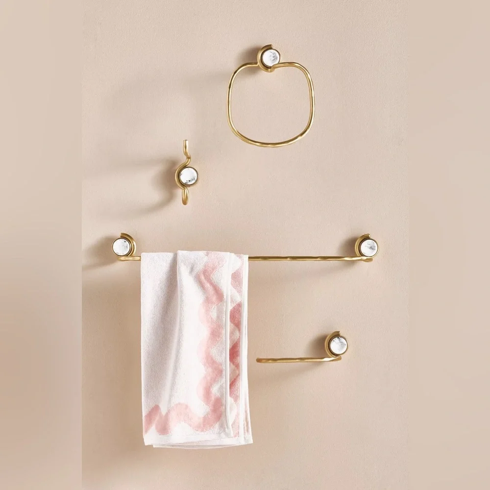 Anthropologie projection  82850835 exclusively