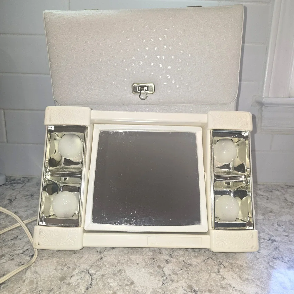 Vintage JetSet Portable Lighted Makeup Mirror with Travel Case Vanity Swivel