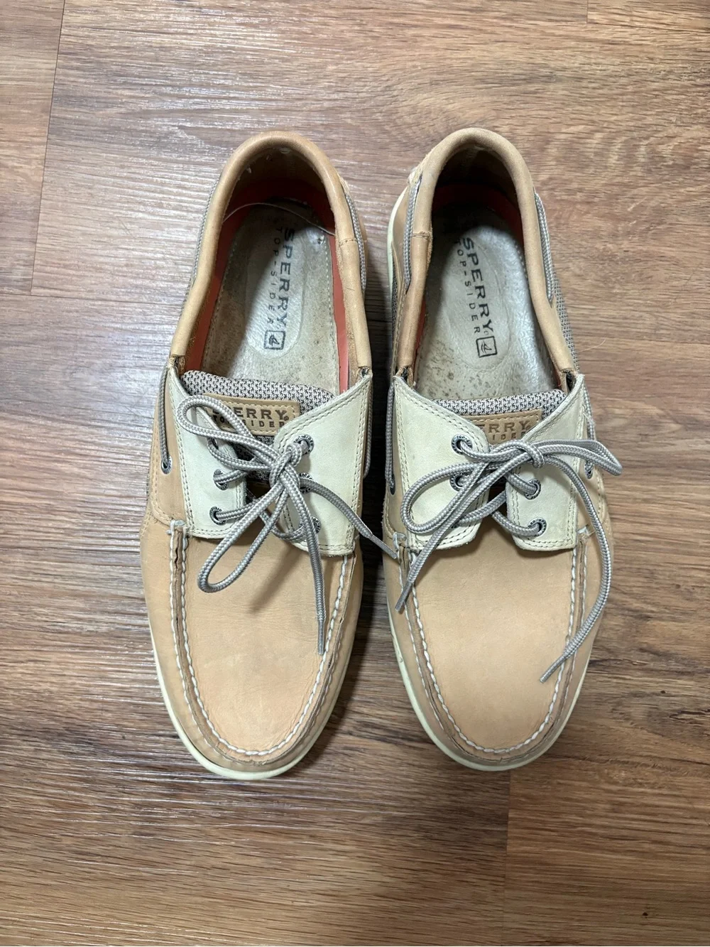 Sperry classic tan