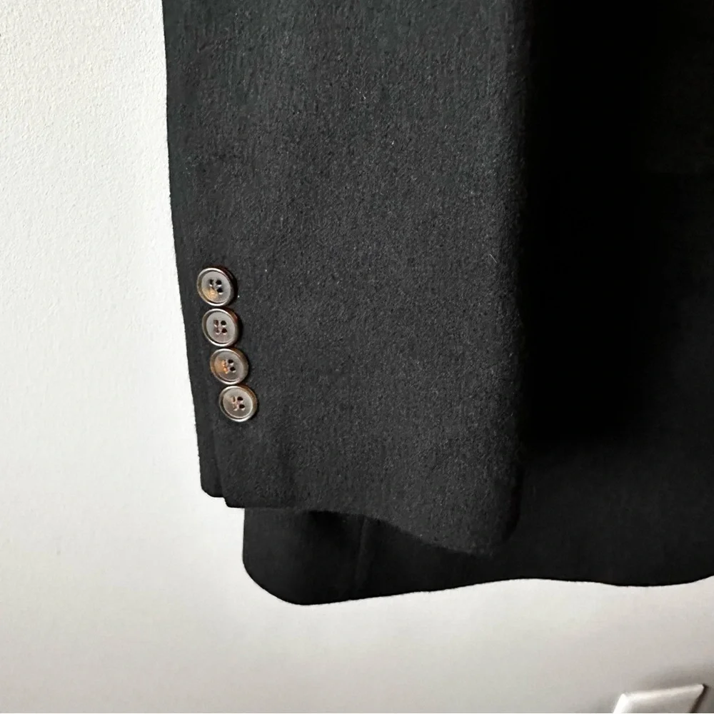 bill blass good preowned